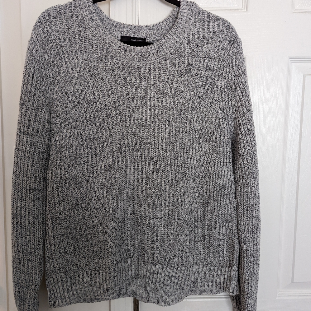 Grey‎ Sweater